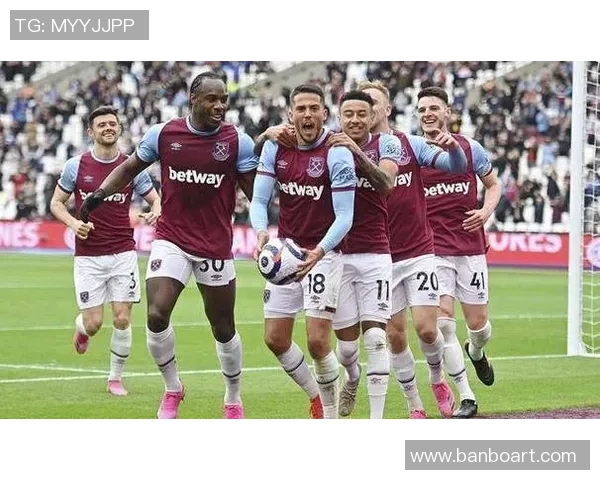 里麦克足球：探索足球的魅力与技术革新背后的故事与未来发展方向